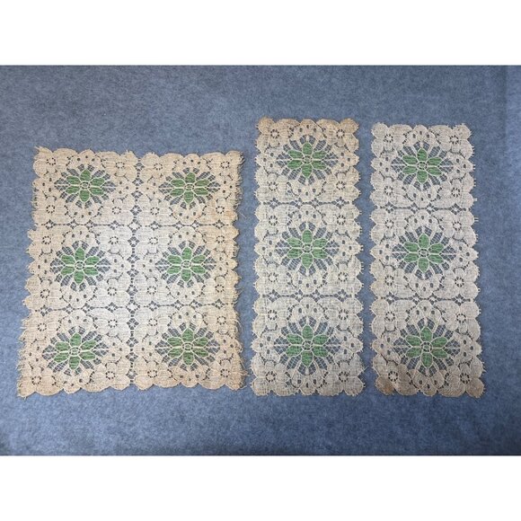 Vintage Handmade Crochet Lace Doilies Green Floral Accents Set 3 Table Decor 11" - Picture 1 of 9